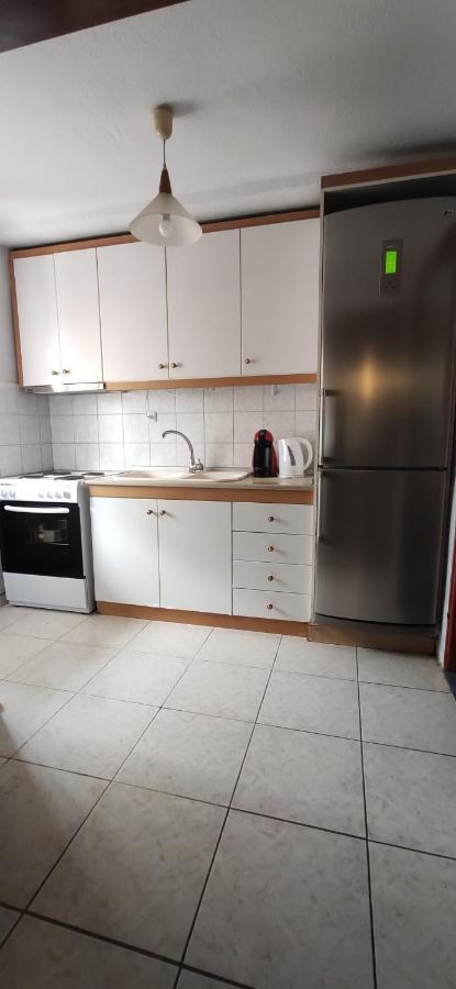 Appartement Ostria à Ierissos Extérieur photo